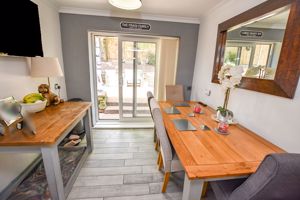 DINING AREA- click for photo gallery
